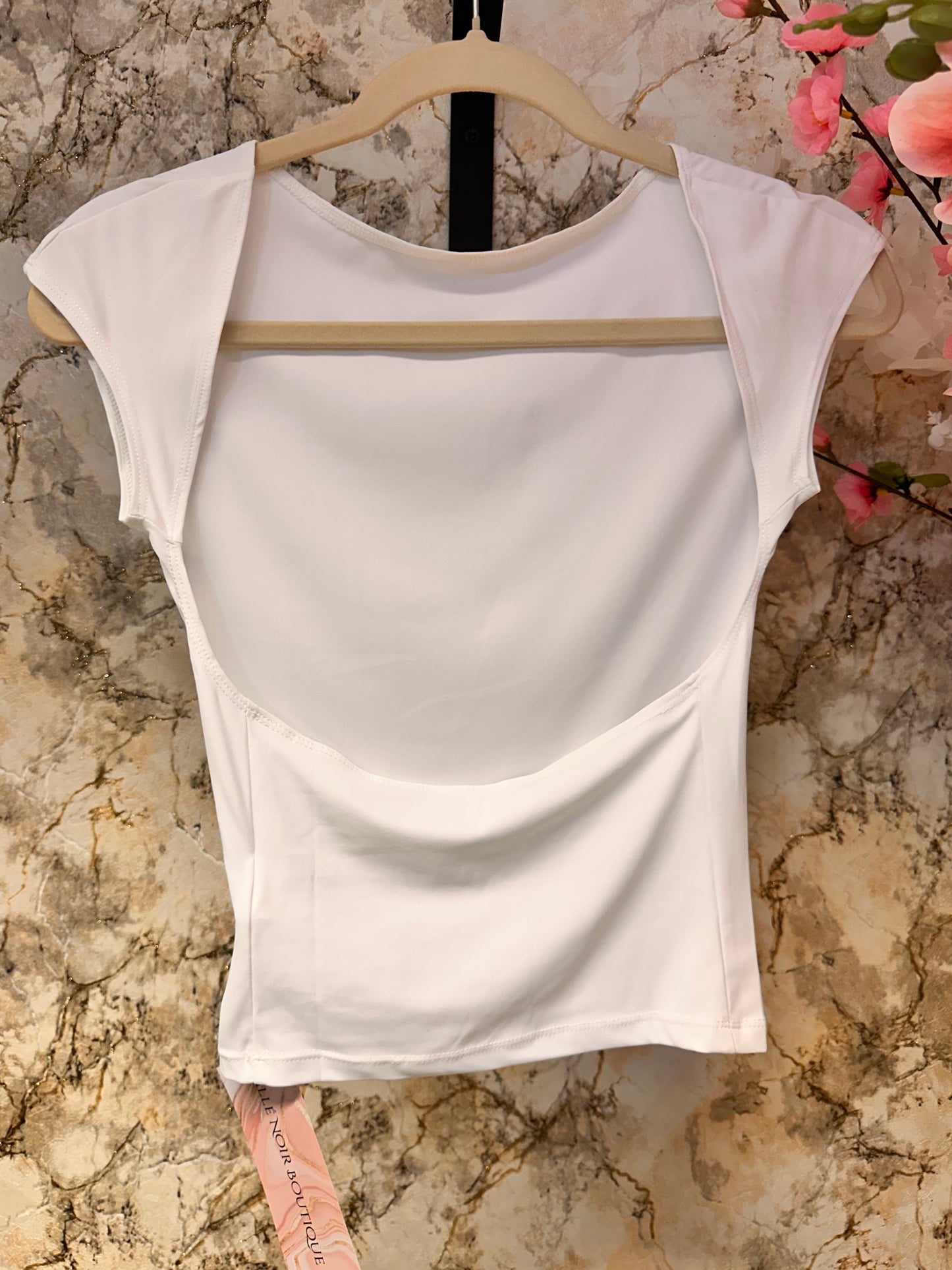 Backless top